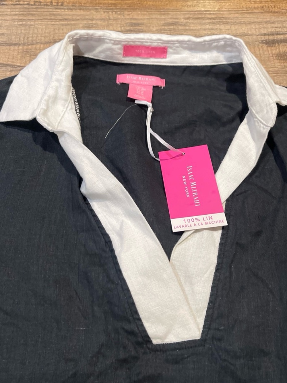 Isaac Mizrahi Black Linen Blouse with White Contrast Collar